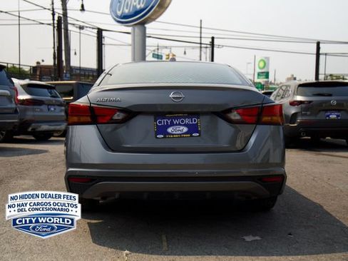 Used 2025 Nissan Altima 2.5 SV FWD image 4