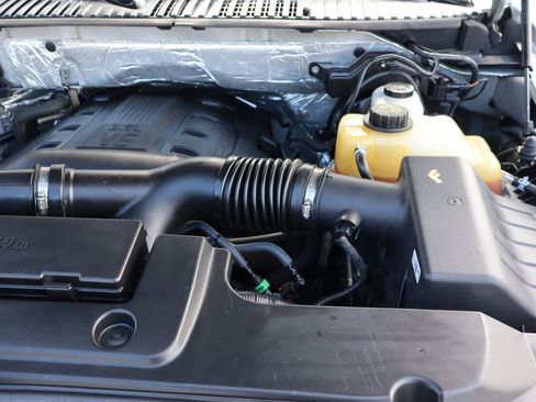 Used 2015 Ford Expedition EL XLT w/ Equipment Group 202A image 41