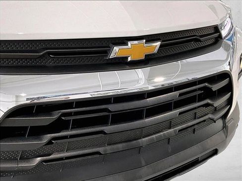 Used 2023 Chevrolet TrailBlazer LS FWD image 30