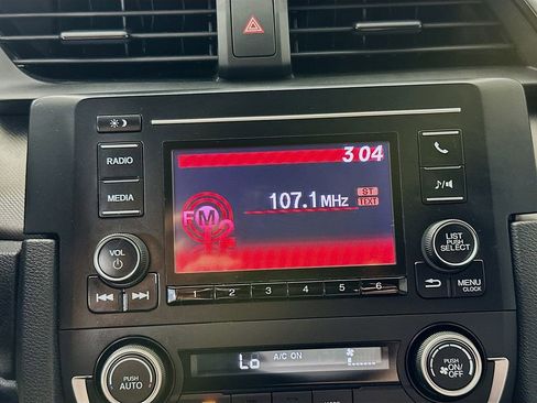 Used 2020 Honda Civic LX image 17