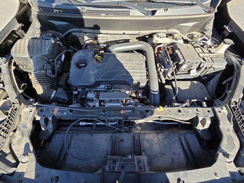 Used 2024 GMC Terrain SLE image 33