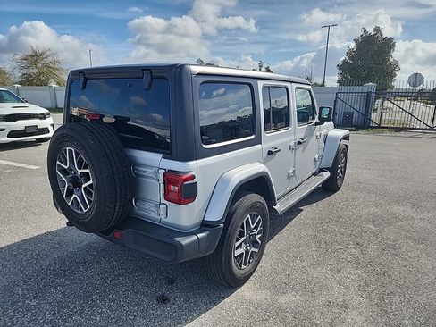 Used 2024 Jeep Wrangler Sahara image 6