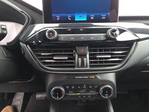 Used 2025 Ford Escape ST-Line Select AWD/4WD image 23