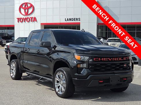 Used 2023 Chevrolet Silverado 1500 Custom image 1