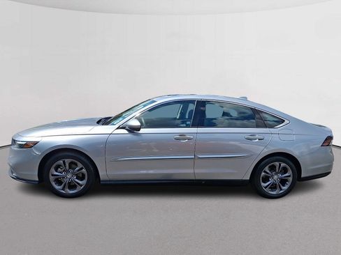 Certified 2023 Honda Accord EX image 6