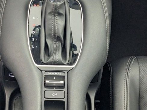 Used 2023 Honda HR-V EX-L image 22