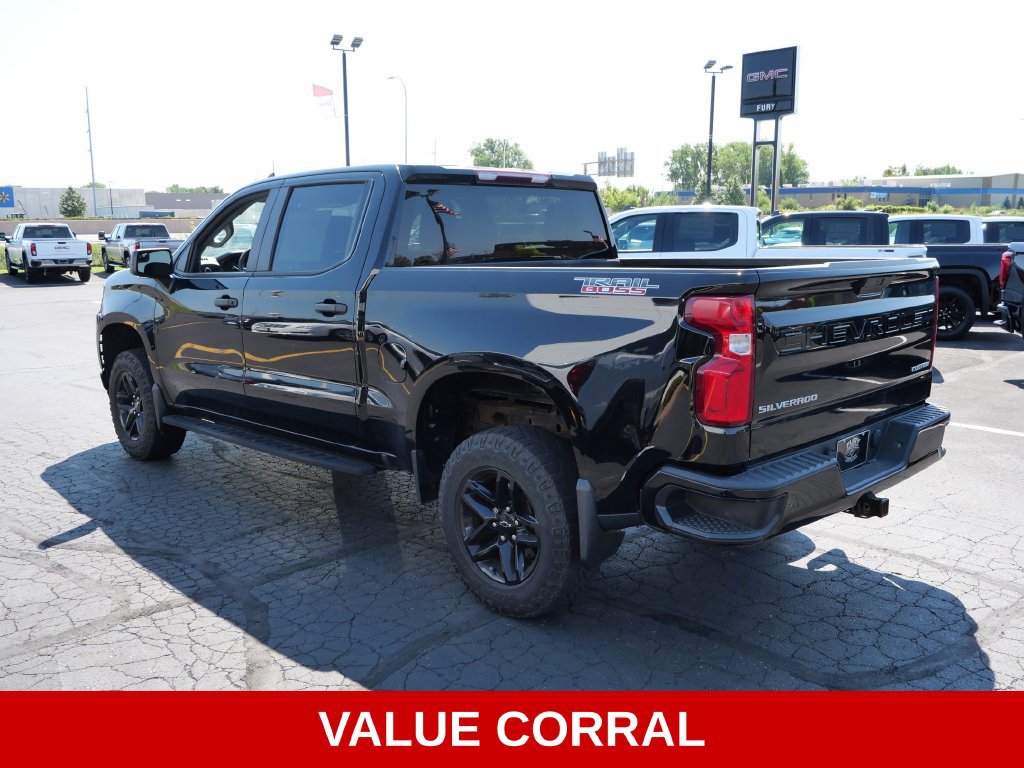 Used 2022 Chevrolet Silverado 1500 Custom Trail Boss w/ Safety Confidence Package AWD/4WD image 5