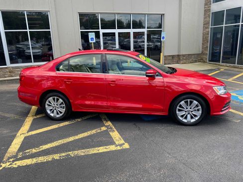 Used 2015 Volkswagen Jetta SE FWD image 14