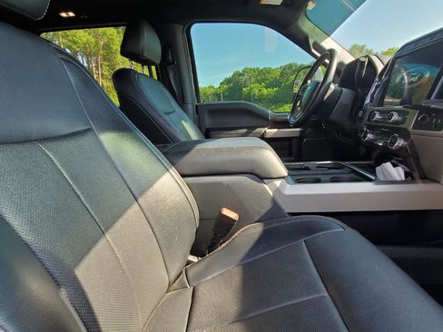 Used 2022 Ford F350 Lariat w/ Tremor Off-Road Package AWD/4WD image 4