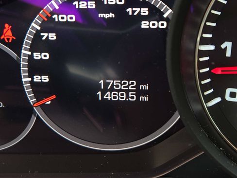 Used 2020 Porsche Panamera 4S AWD/4WD image 22