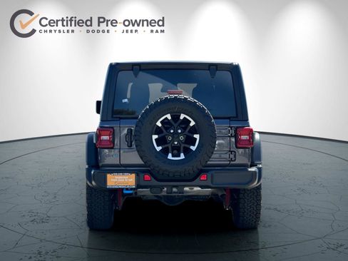 Used 2025 Jeep Wrangler Unlimited Rubicon 4xe w/ Convenience Group AWD/4WD image 5