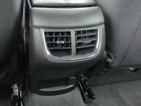 Used 2023 Chevrolet Malibu LT FWD image 15