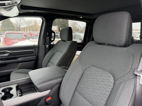 New 2026 RAM 1500 4x4 Crew Cab image 8