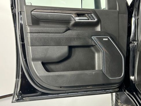 Used 2024 Chevrolet Silverado 2500 LTZ w/ LTZ Convenience Package AWD/4WD image 35