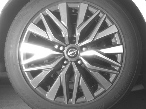 Used 2025 Nissan Altima 2.5 SV image 15