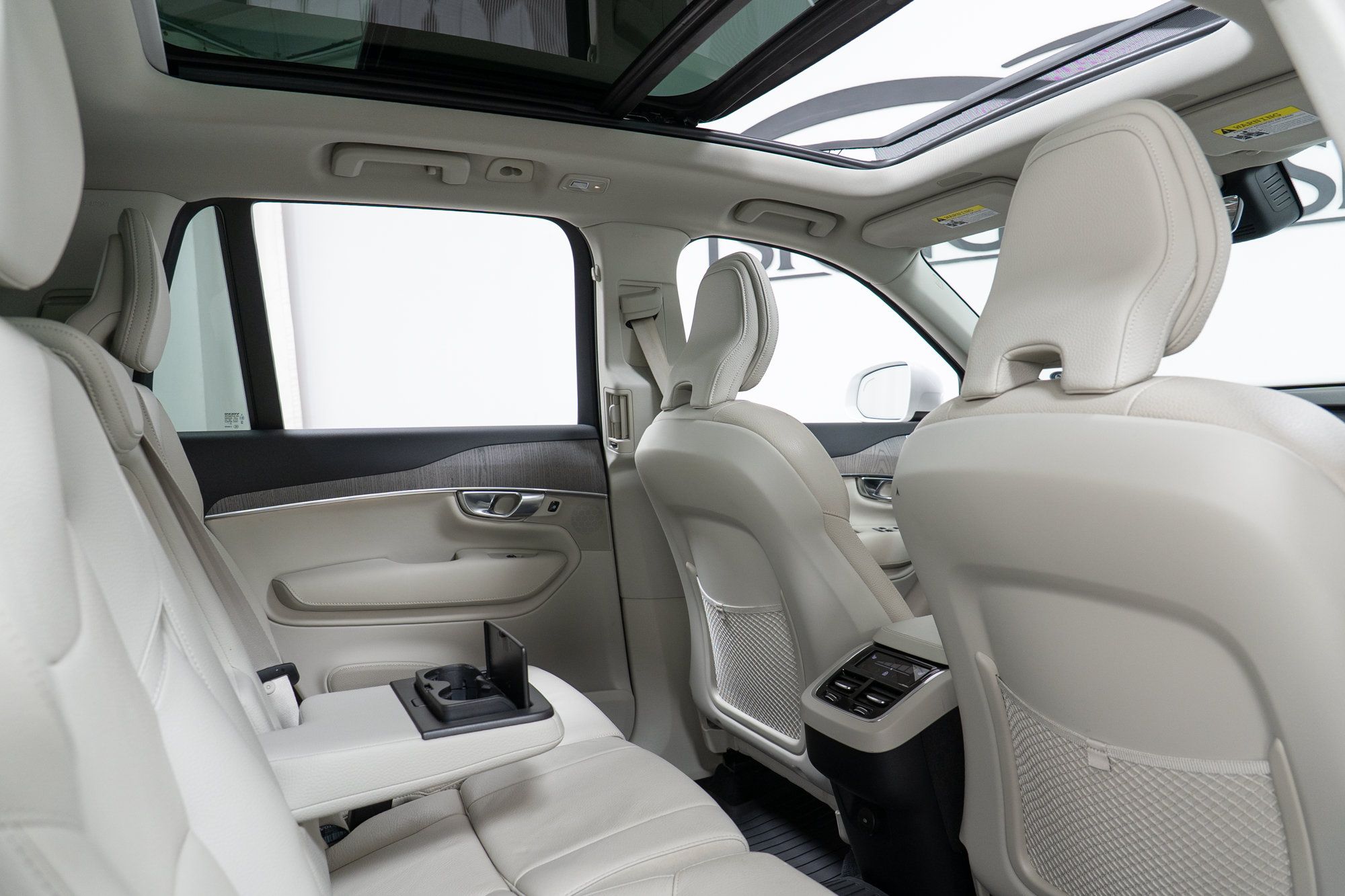 Certified 2023 Volvo XC90 B6 Plus w/ Protection Package Premier AWD/4WD image 23