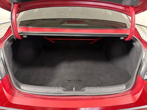 Used 2024 Hyundai Elantra N image 19