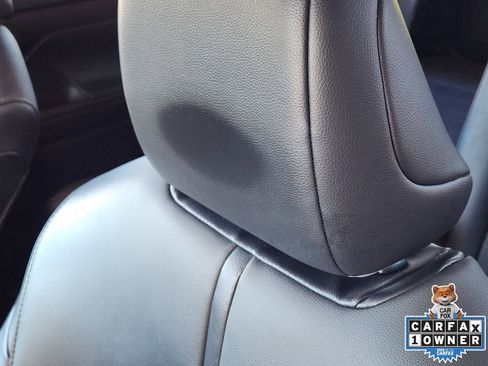 Used 2021 Toyota Highlander XLE FWD image 16