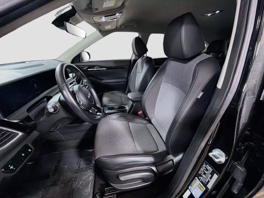 Used 2024 Kia Seltos S AWD/4WD image 22