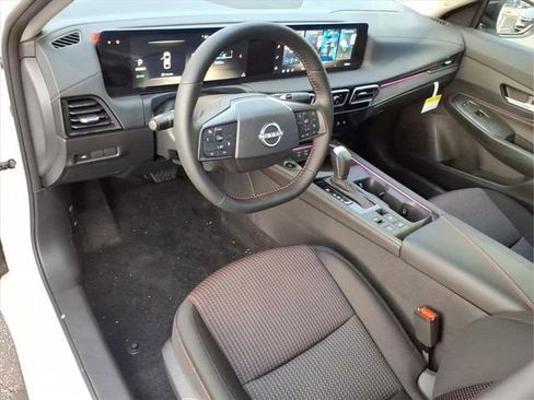 Certified 2026 Nissan Sentra SR w/ Floor Mat Package FWD image 10