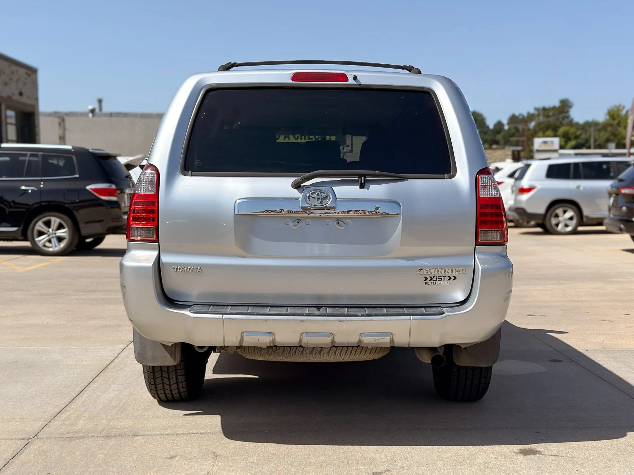 Used 2009 Toyota 4Runner SR5 AWD/4WD image 6