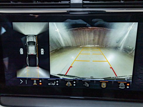 Used 2025 GMC Sierra 3500 Denali Ultimate image 24