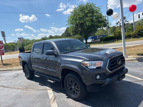 Used 2022 Toyota Tacoma SR5 RWD image 1