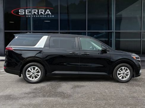 Used 2024 Kia Carnival LX FWD image 6