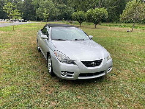 Used 2007 Toyota Solara SLE image 1