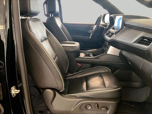 Used 2021 Chevrolet Tahoe Premier w/ Premium Package RWD image 8