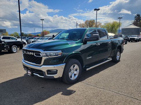 New 2026 RAM 1500 Big Horn AWD/4WD image 13