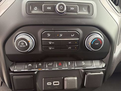 Used 2023 Chevrolet Silverado 1500 Custom Trail Boss w/ LPO, Dark Essentials Package AWD/4WD image 20