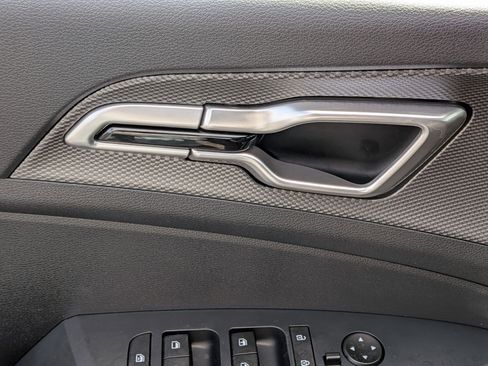 Used 2025 Kia Sportage LX image 12