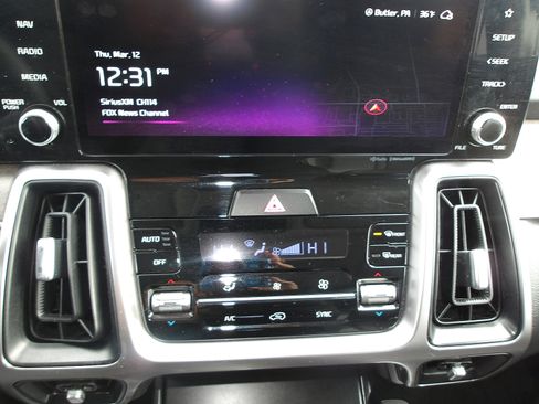 Used 2023 Kia Sorento X-Line EX image 21