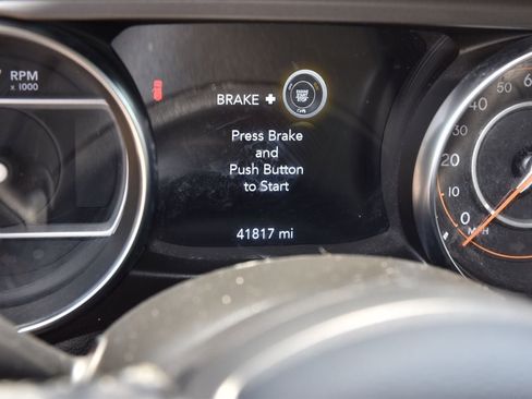 Used 2021 Jeep Wrangler Sport S AWD/4WD image 8