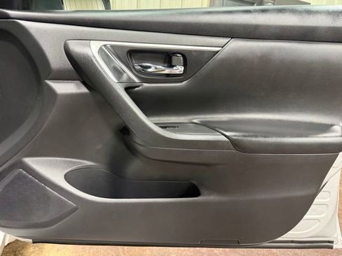 Used 2016 Nissan Altima 2.5 S w/ Power Driver Seat Package FWD image 24