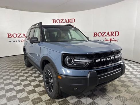 New 2025 Ford Bronco Sport Outer Banks w/ Outer Banks Tech Package+ image 1