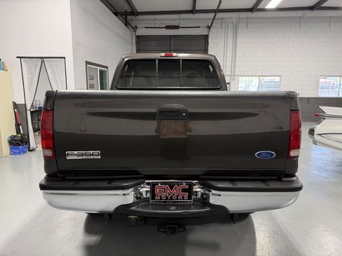 Used 2005 Ford F350 Lariat AWD/4WD image 3