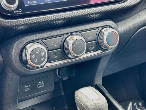 Certified 2024 Nissan Kicks SV FWD image 12