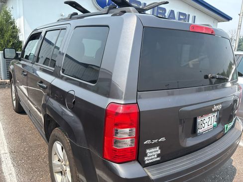 Used 2014 Jeep Patriot Latitude AWD/4WD image 4