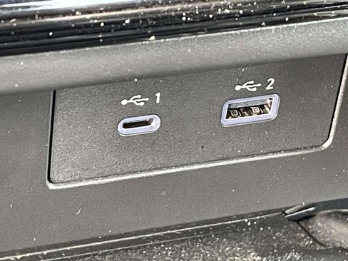 Used 2024 Nissan Titan SV w/ SV Bronze Edition Package image 28