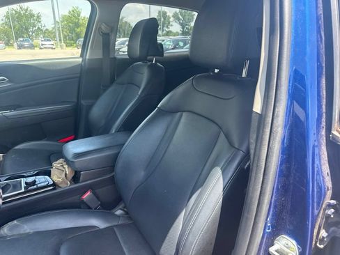 Certified 2023 Kia Sportage EX FWD image 9