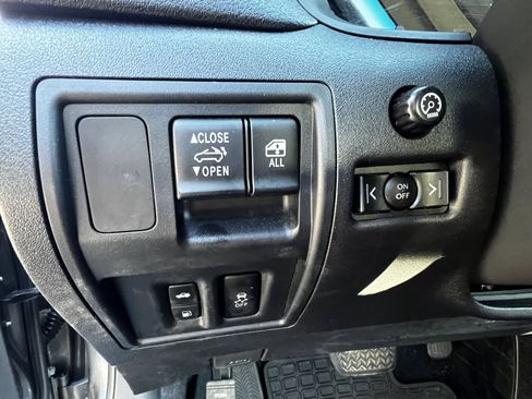 Used 2014 Lexus IS 250C image 15