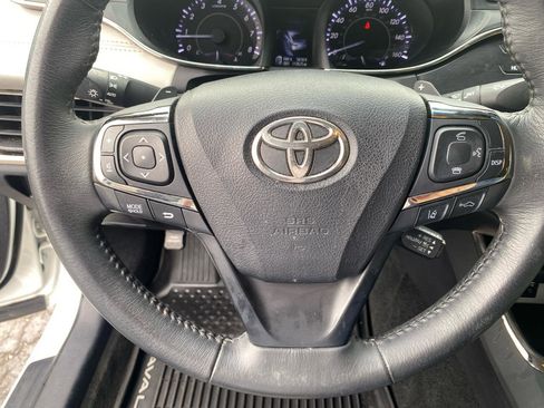 Used 2018 Toyota Avalon XLE w/ All Weather Liner Package image 14