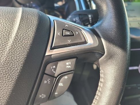 Used 2019 Ford Edge Titanium AWD/4WD image 27
