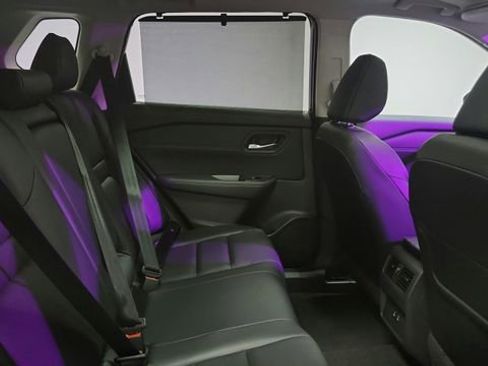 Used 2024 Nissan Rogue SV w/ SV Premium Package image 21