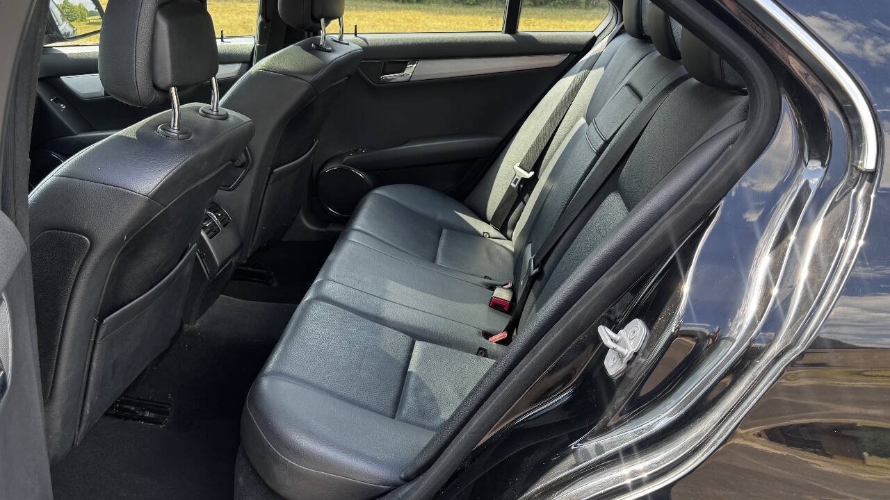 Used 2008 Mercedes-Benz C 300 Sedan image 11