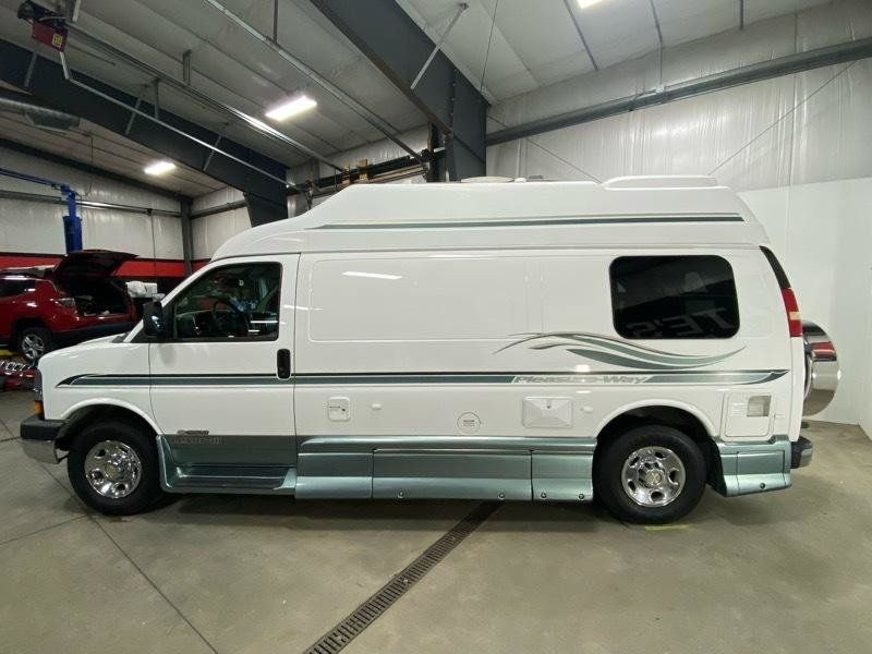 Used 2003 Chevrolet Express 3500 Extended RWD image 7