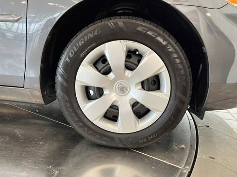 Used 2009 Toyota Camry LE image 40