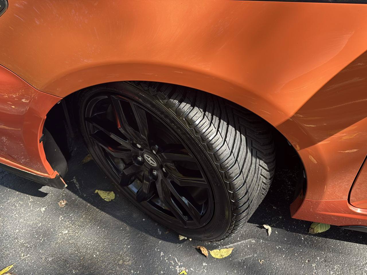 Used 2015 Scion tC FWD image 5